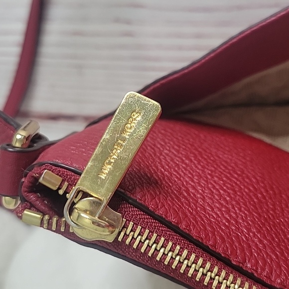 MICHAEL Michael Kors Red Leather  Crossbody Bag - Picture 5 of 8